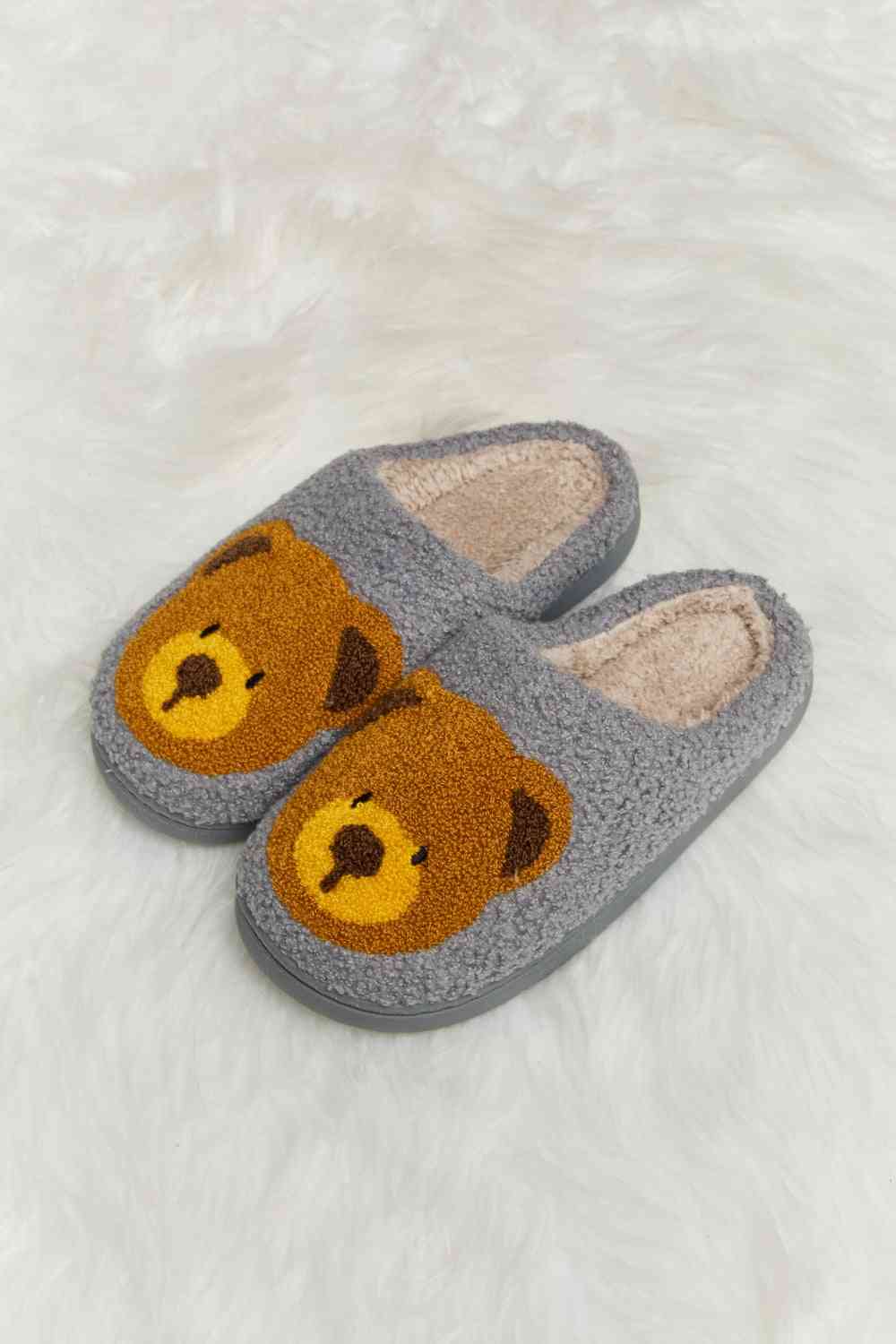 Osito Cariñoso Plush Slide Slippers